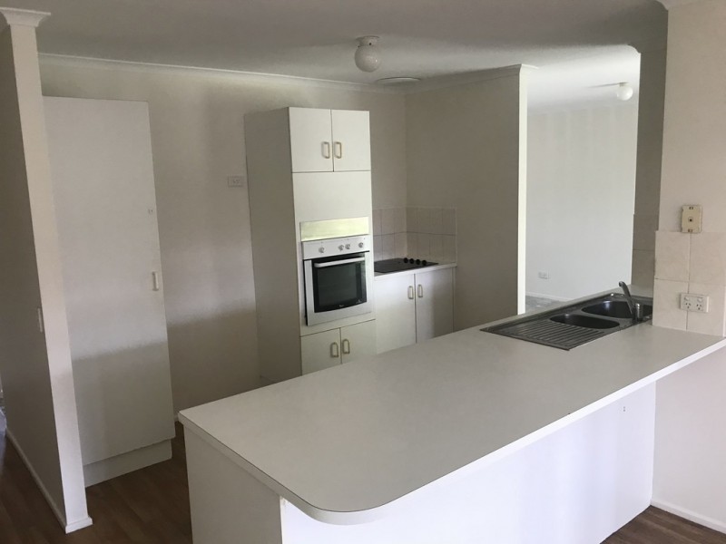 13 Capiten Court, Varsity Lakes QLD 4227