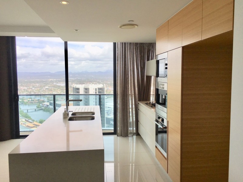23803/21 Elizabeth Avenue “Oracle” Tower 2, Broadbeach QLD 4218