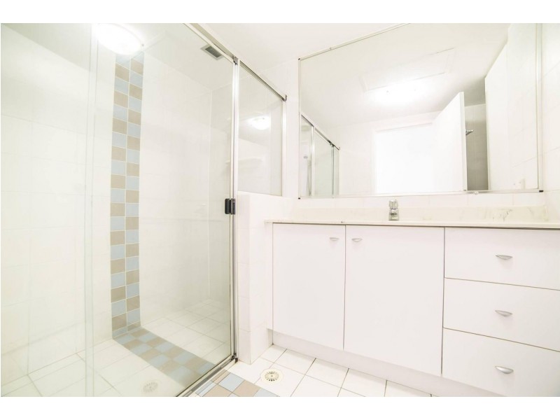 6/12 Chelsea Ave, Broadbeach QLD 4218