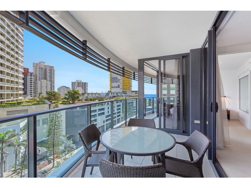 20703/21 Elizabeth Avenue, Broadbeach QLD 4218
