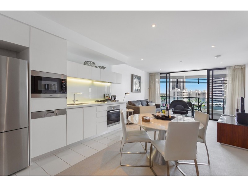 20703/21 Elizabeth Avenue, Broadbeach QLD 4218