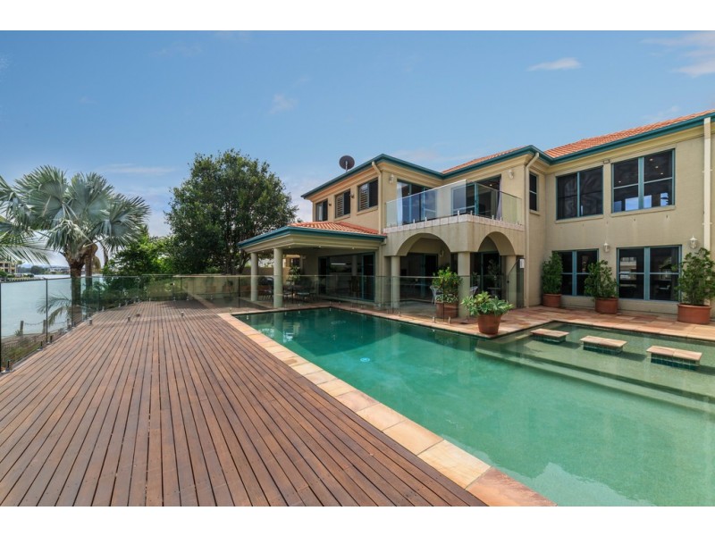 68 Bollard Circuit, Clear Island Waters QLD 4226