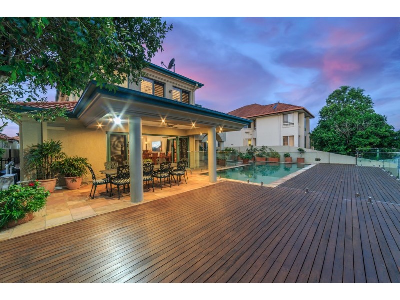 68 Bollard Circuit, Clear Island Waters QLD 4226