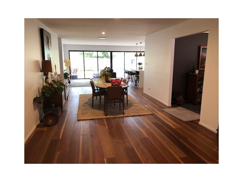 10 Verona Avenue, Surfers Paradise QLD 4217