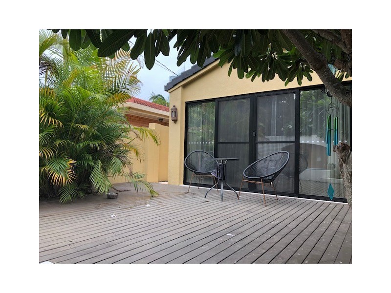 10 Verona Avenue, Surfers Paradise QLD 4217