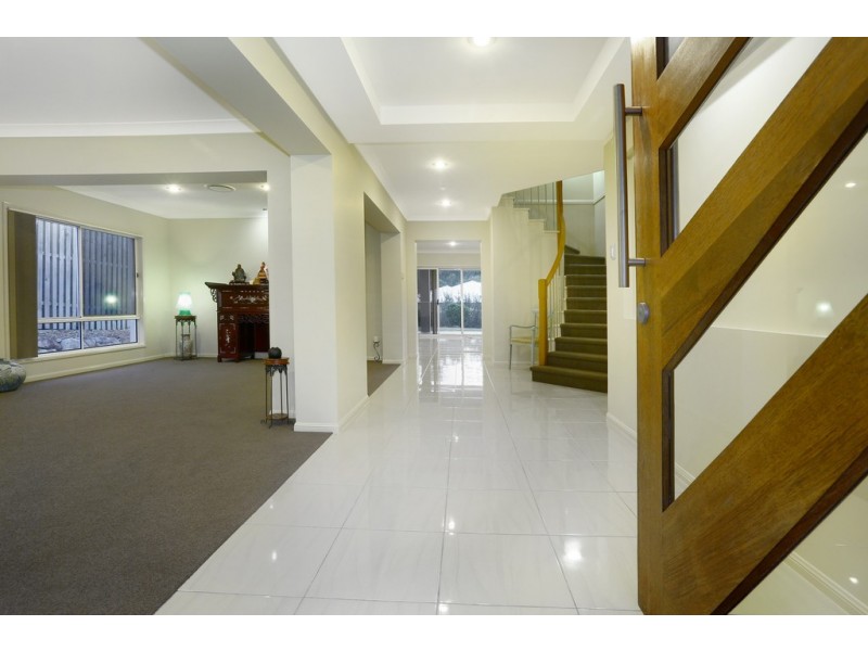 6 Perkins Close, Reedy Creek QLD 4227