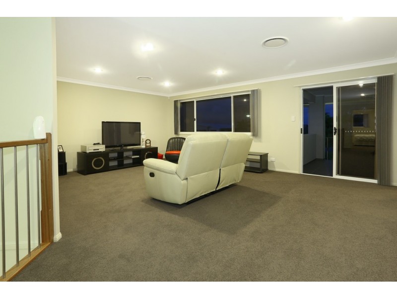 6 Perkins Close, Reedy Creek QLD 4227