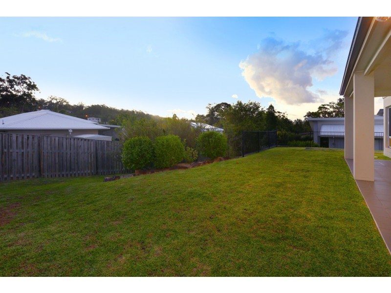 6 Perkins Close, Reedy Creek QLD 4227