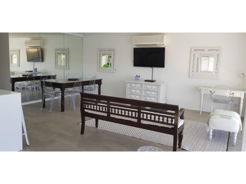 5/25-27 Hooker Blvd, Broadbeach Waters QLD 4218