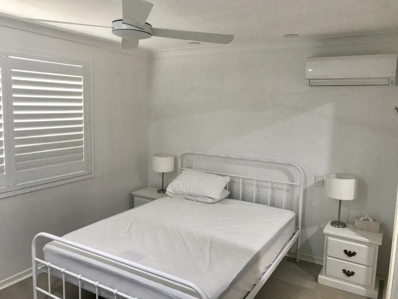 5/25-27 Hooker Blvd, Broadbeach Waters QLD 4218