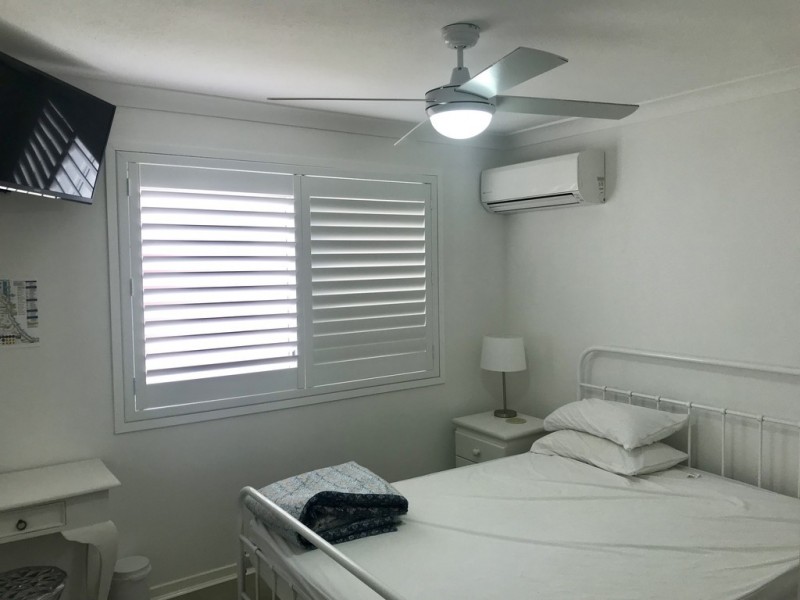 5/25-27 Hooker Blvd, Broadbeach Waters QLD 4218