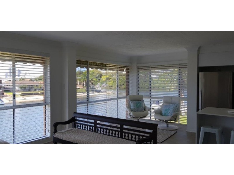 5/25-27 Hooker Blvd, Broadbeach Waters QLD 4218