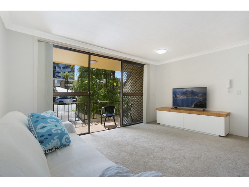 4 ‘Summerset’ 18 First Avenue, Broadbeach QLD 4218