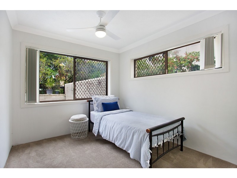 4 ‘Summerset’ 18 First Avenue, Broadbeach QLD 4218