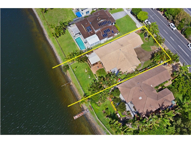 69 Cassowary Drive, Burleigh Waters QLD 4220