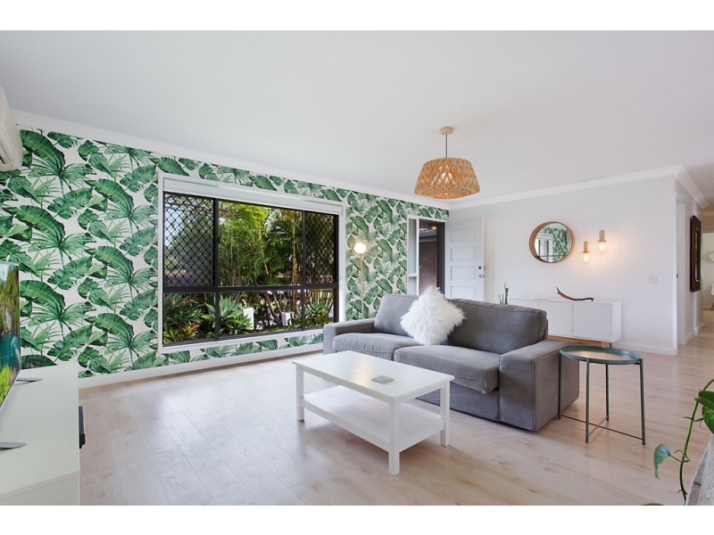 44 Treeview Drive, Burleigh Waters QLD 4220