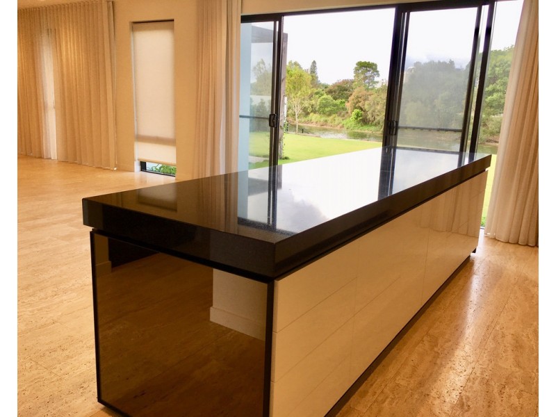 22 Sanctuary Court, Mermaid Waters QLD 4218