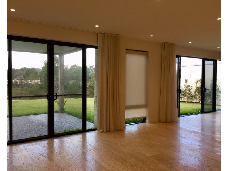 22 Sanctuary Court, Mermaid Waters QLD 4218