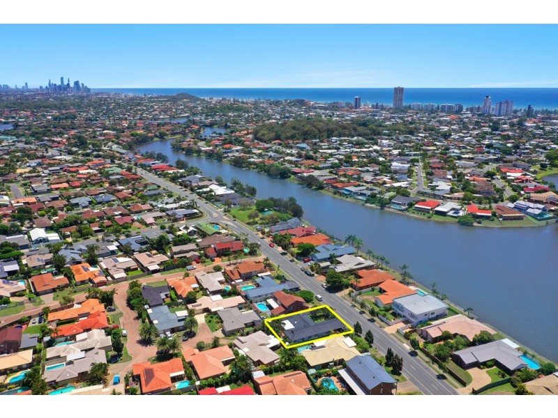 61 Dunlin Drive, Burleigh Waters QLD 4220