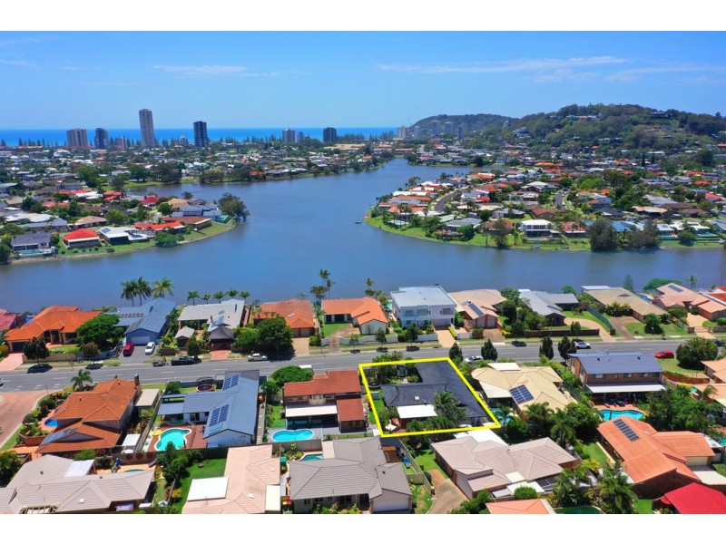 61 Dunlin Drive, Burleigh Waters QLD 4220
