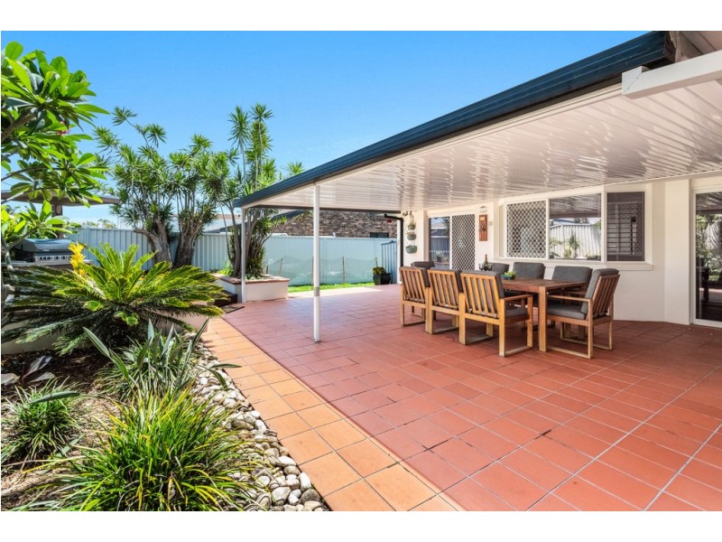 61 Dunlin Drive, Burleigh Waters QLD 4220