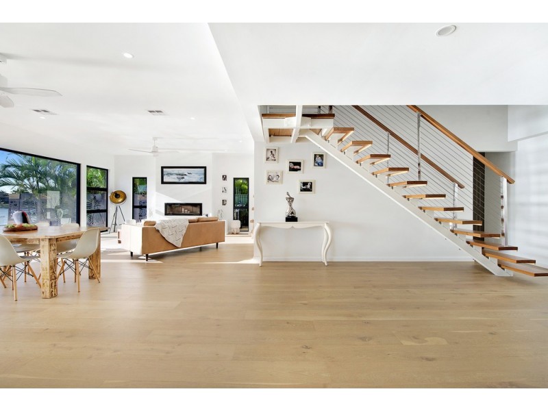 58 Dipper Drive, Burleigh Waters QLD 4220