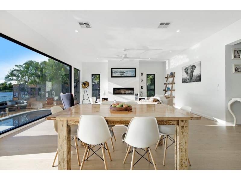 58 Dipper Drive, Burleigh Waters QLD 4220