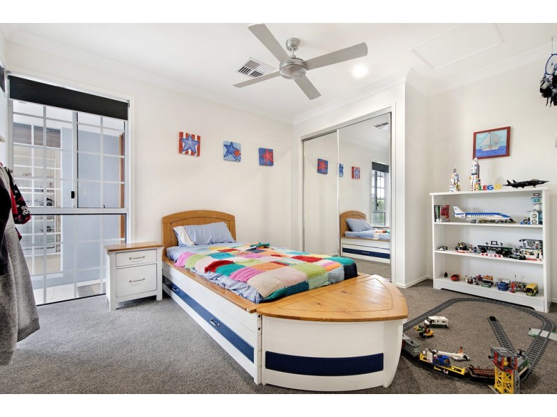 58 Dipper Drive, Burleigh Waters QLD 4220