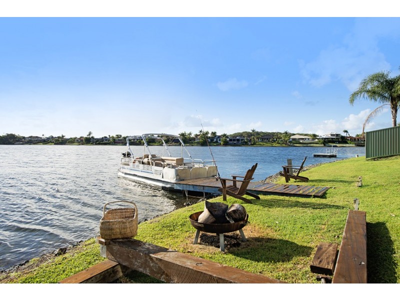 58 Dipper Drive, Burleigh Waters QLD 4220