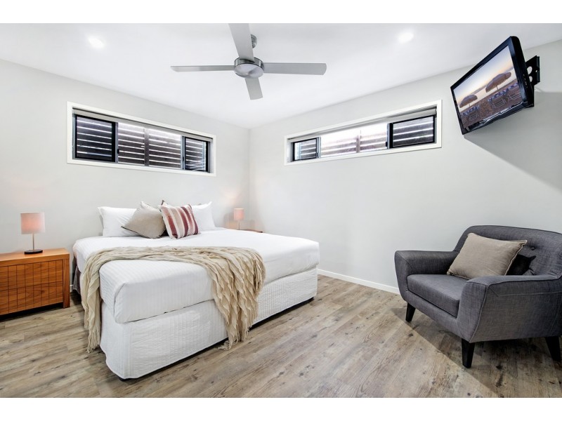 4C Sarasota Key, Broadbeach Waters QLD 4218