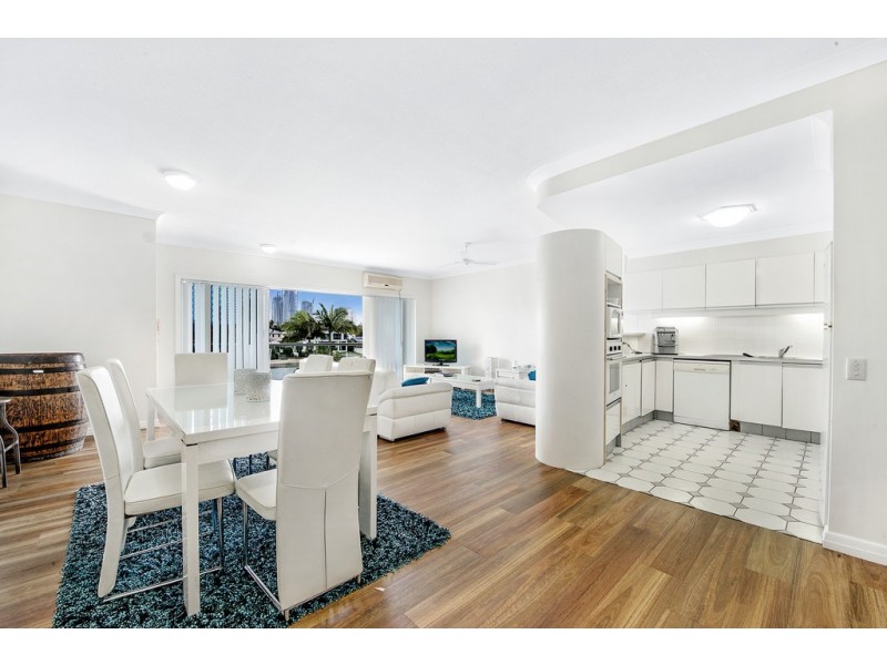 2D ‘The Arc’ 11 Eady Avenue, Broadbeach Waters QLD 4218