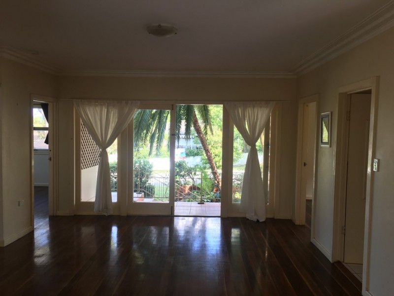 67 Falconer Street, Southport QLD 4215