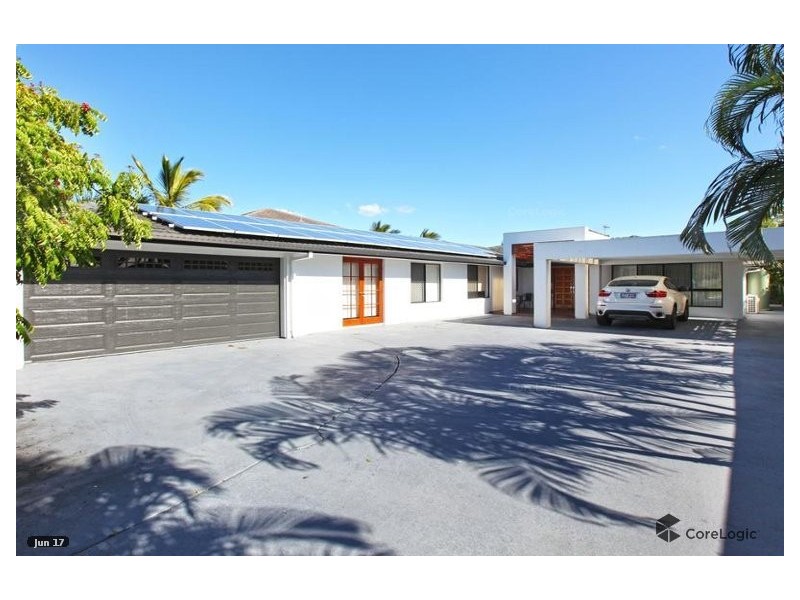5 Savoy Drive, Broadbeach Waters QLD 4218