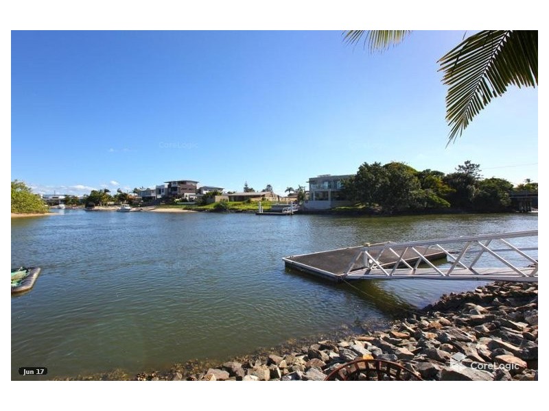 5 Savoy Drive, Broadbeach Waters QLD 4218