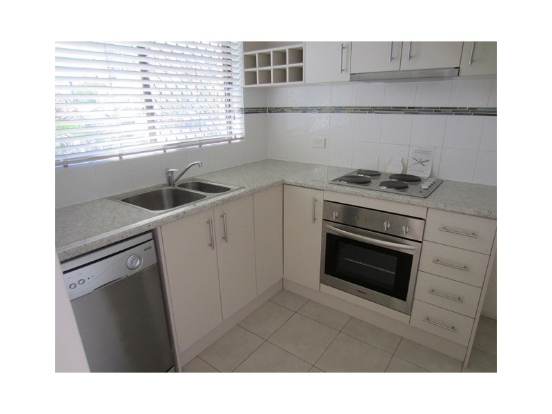 6/206 Surf Parade, Broadbeach QLD 4218