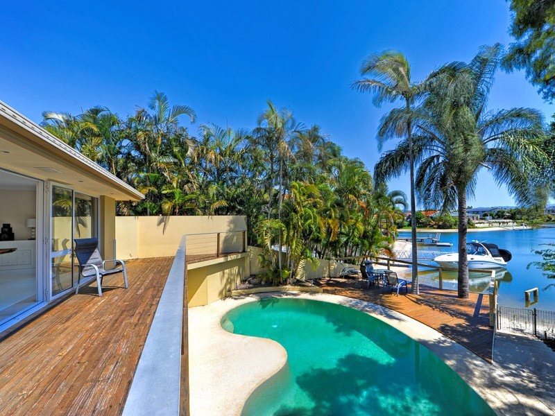 10 Forster Avenue, Sorrento QLD 4217