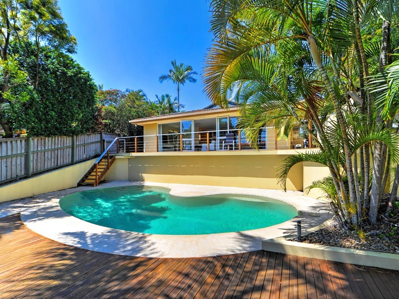 10 Forster Avenue, Sorrento QLD 4217