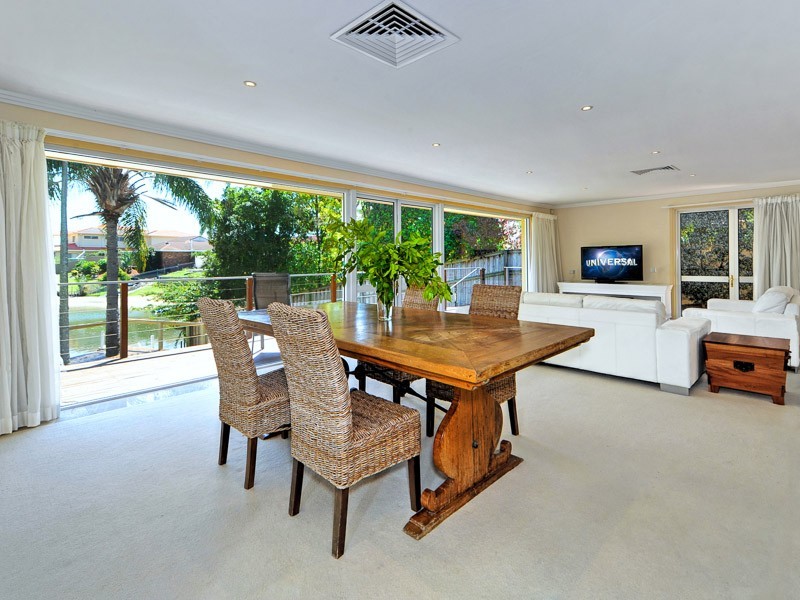 10 Forster Avenue, Sorrento QLD 4217