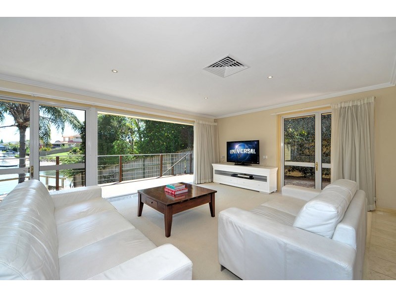 10 Forster Avenue, Sorrento QLD 4217