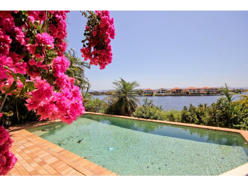 96 Port Jackson Blvd, Clear Island Waters QLD 4226