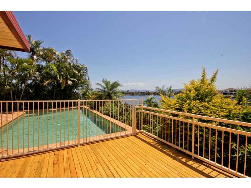 96 Port Jackson Blvd, Clear Island Waters QLD 4226