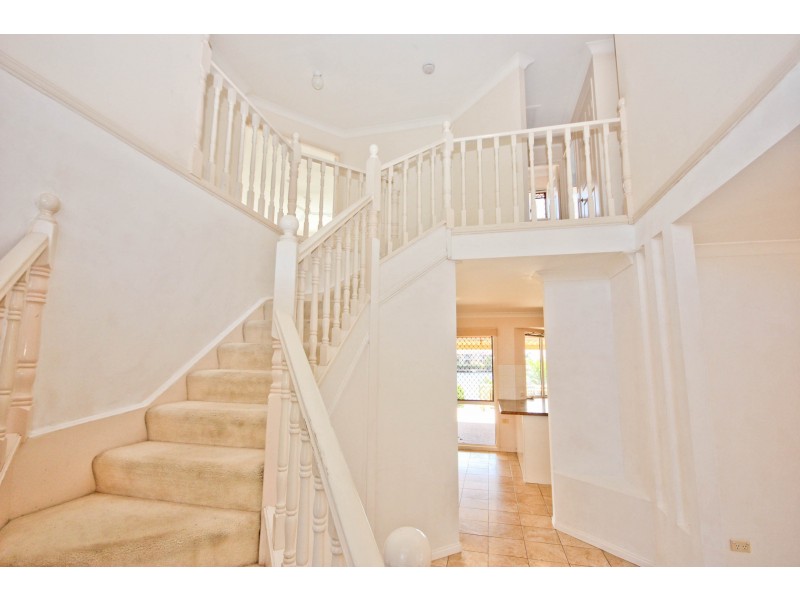 96 Port Jackson Blvd, Clear Island Waters QLD 4226
