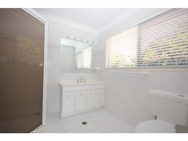 96 Port Jackson Blvd, Clear Island Waters QLD 4226