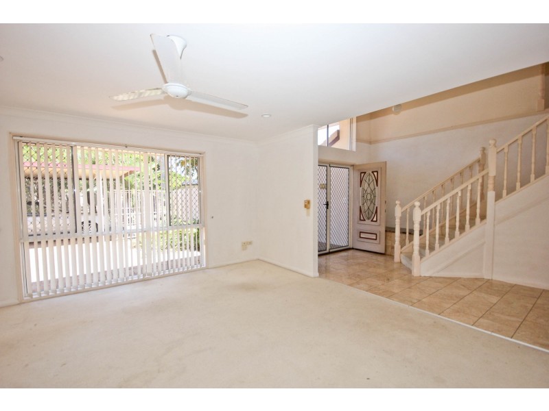 96 Port Jackson Blvd, Clear Island Waters QLD 4226