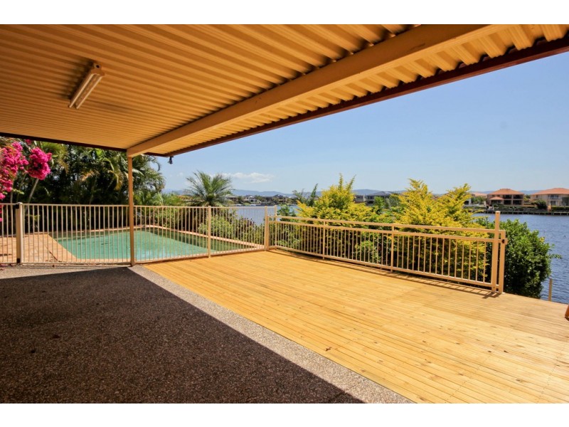 96 Port Jackson Blvd, Clear Island Waters QLD 4226