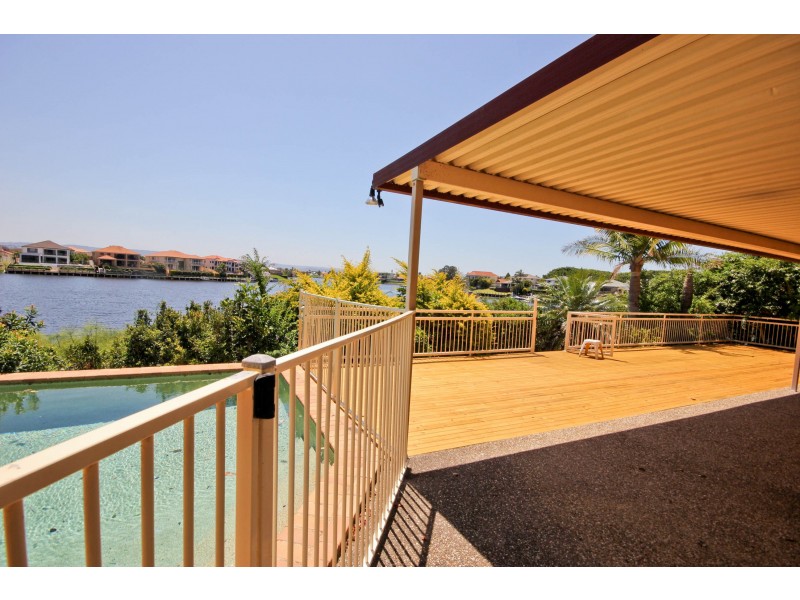 96 Port Jackson Blvd, Clear Island Waters QLD 4226
