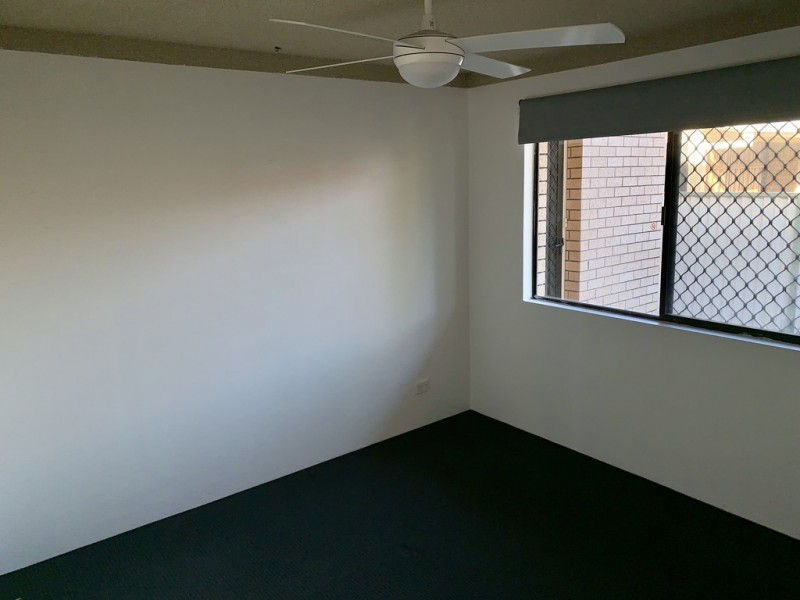 2/14 Christina Court, Mermaid Waters QLD 4218