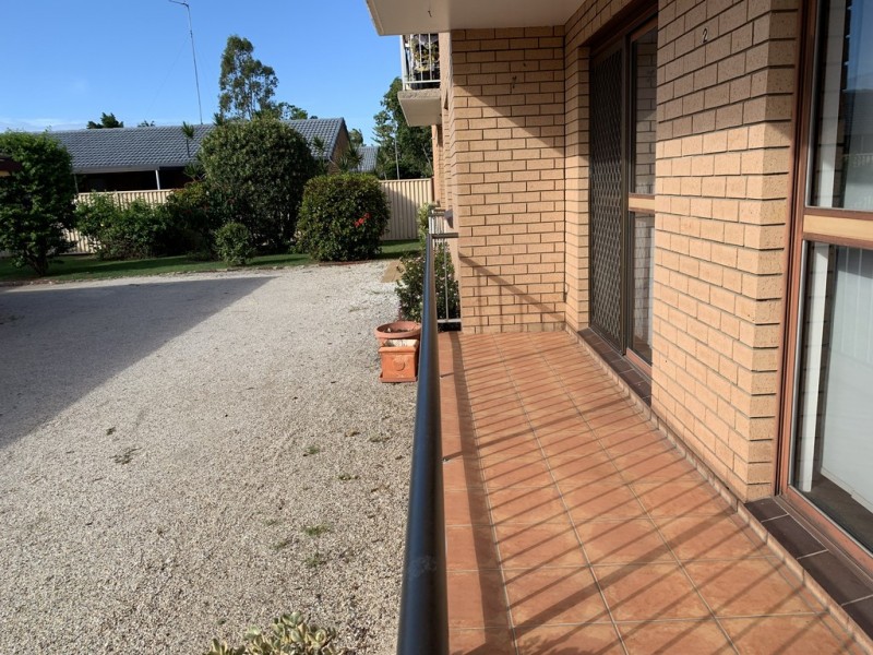 2/14 Christina Court, Mermaid Waters QLD 4218