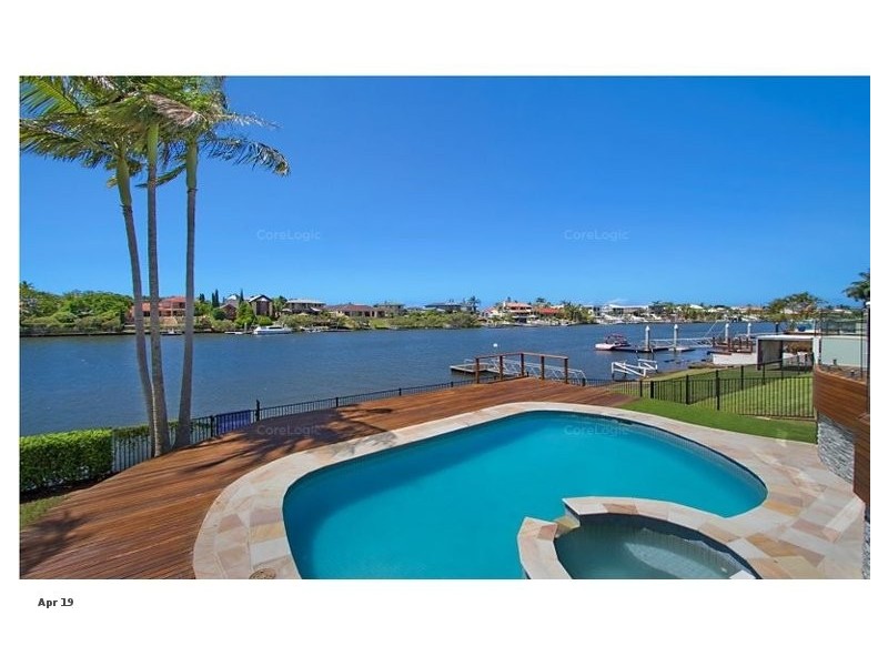18 Garden Grove, Carrara QLD 4211