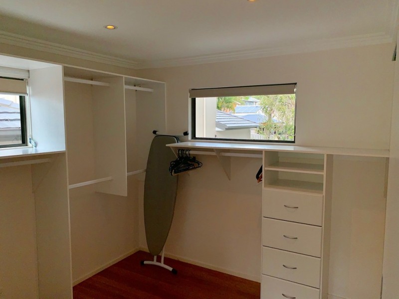 36 Kuranga Avenue, Southport QLD 4215